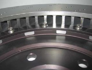 Front disc showing mtg system