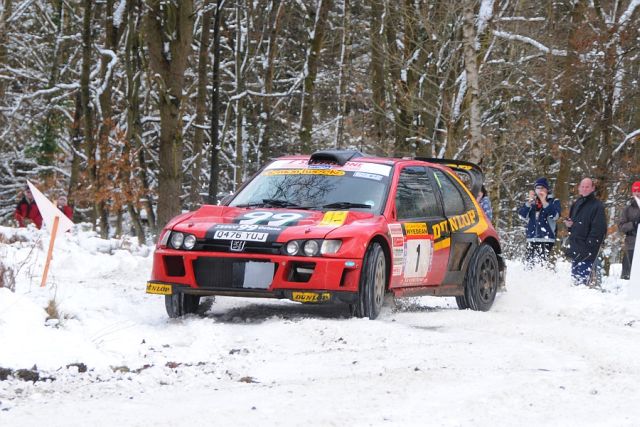 Burton and Rogerson in action on the Wyedean Forest rally 2009